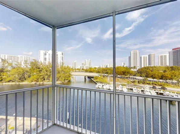 200 Diplomat Pkwy APT 620, Hallandale, FL 33009