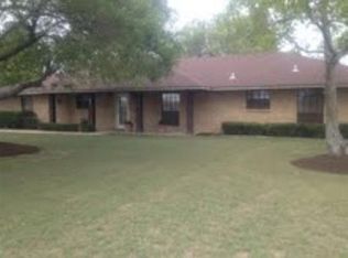 476 Hilltop Rd, Troy, TX 76579
