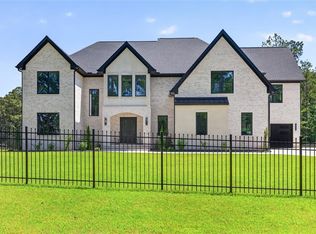 1255 Em Croy Rd, Buford, GA 30518