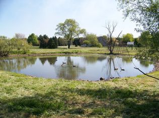 2419 Thoroughbred Trl, Woodstock, IL 60098