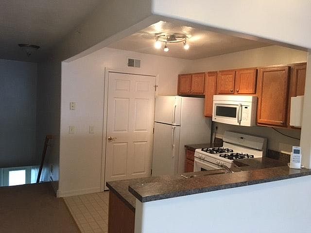 1st image of 7705 Aquatic Dr #2