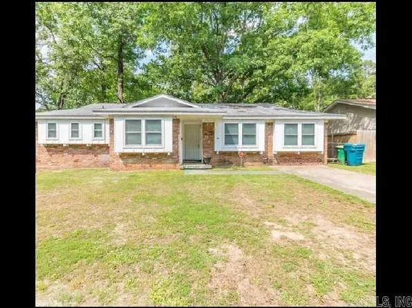 76 W Windsor Dr, Little Rock, AR 72209