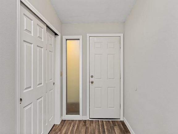 4th image of 2404 Sumner Ave #2406