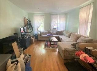 28-42 37th St #A, Astoria, NY 11103