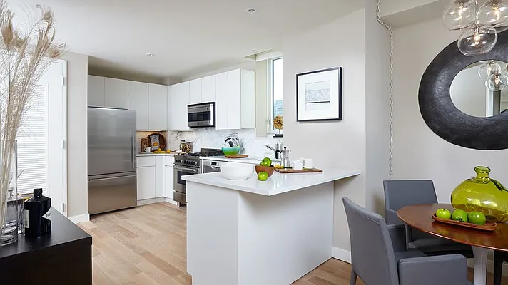 Rented by Bold Marketing | media 6