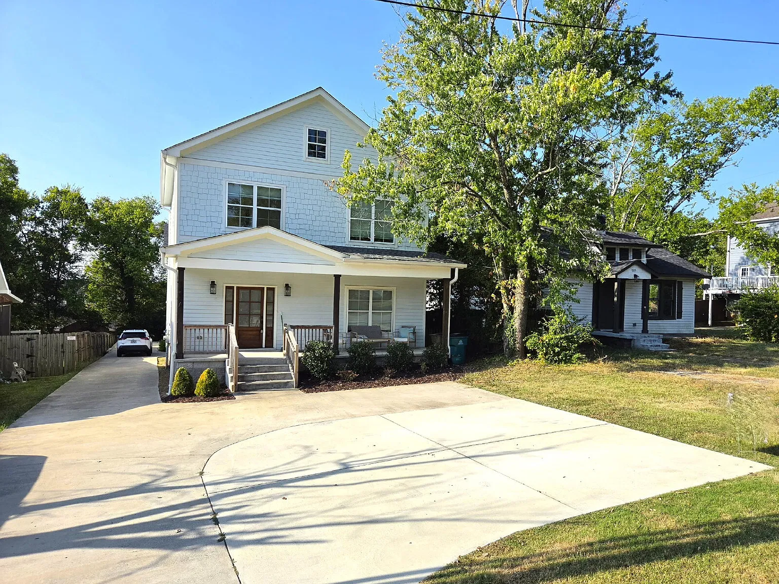4 bed, 3.0 bath, 1904 sqft, $3,350 — Photo 1