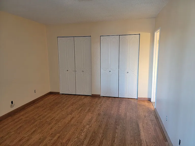 1773 E Harmon Ave — Photo 31