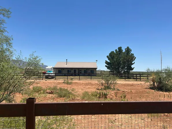 9411 S Diamond Ranch Rd, Hereford, AZ 85615