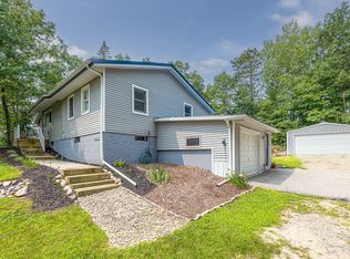 16105 Pretty Lake Dr, Mecosta, MI