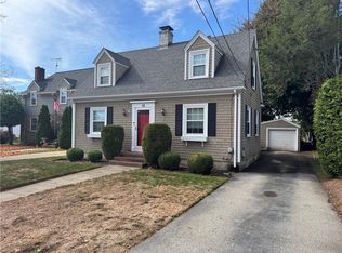 55 Knollwood Ave, Cranston, RI 02910