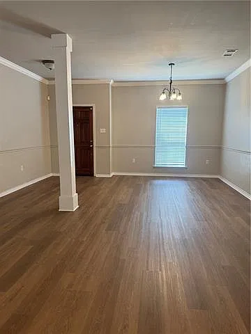 4 bed, 2.0 bath, 2048 sqft, $2,450 — Photo 3