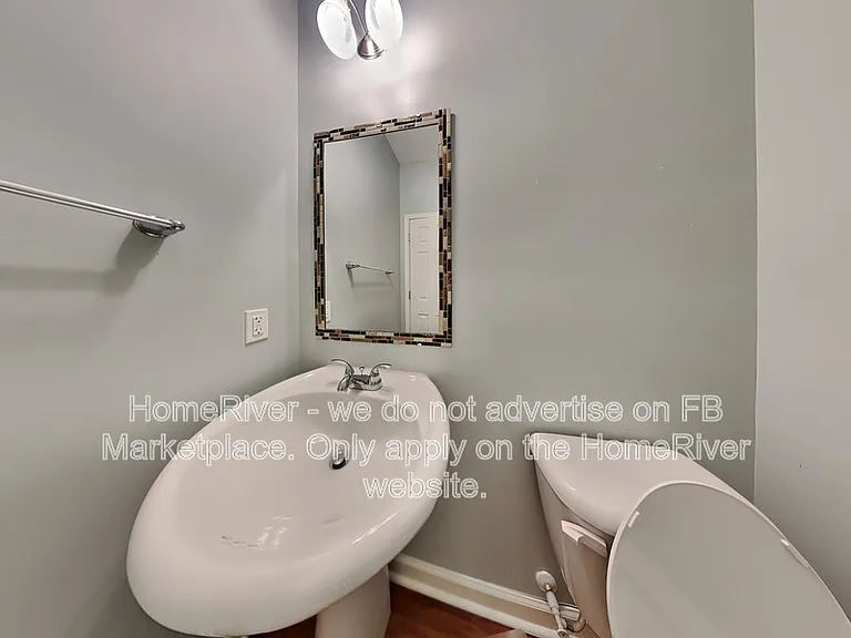 1505 Canterbury Dr — Photo 7