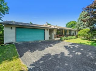 3863 Bunker Hill Rd, Williamsburg, MI 49690