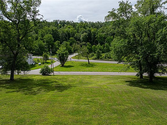 2nd image of 60 Woodrow Dr