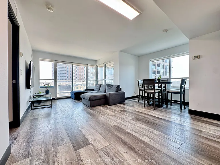 1235 Bayly St #402 — Photo 7