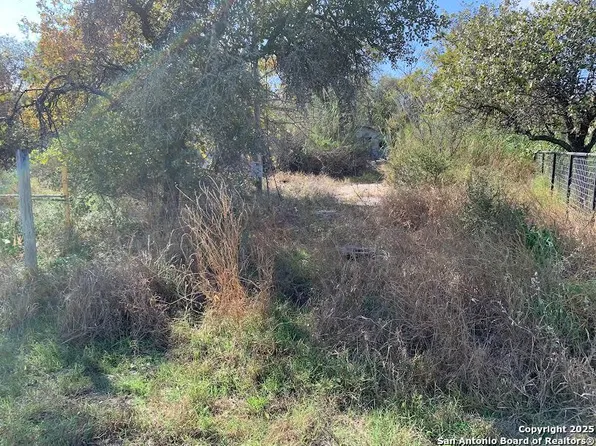 346 CR 6854 LOT 375, Lytle, TX 78052