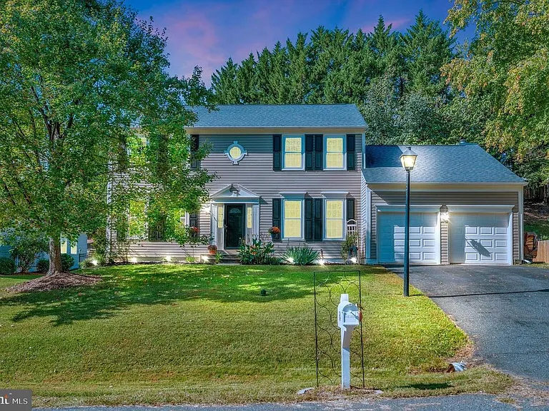 64 Blossom Wood Ct — Photo 3