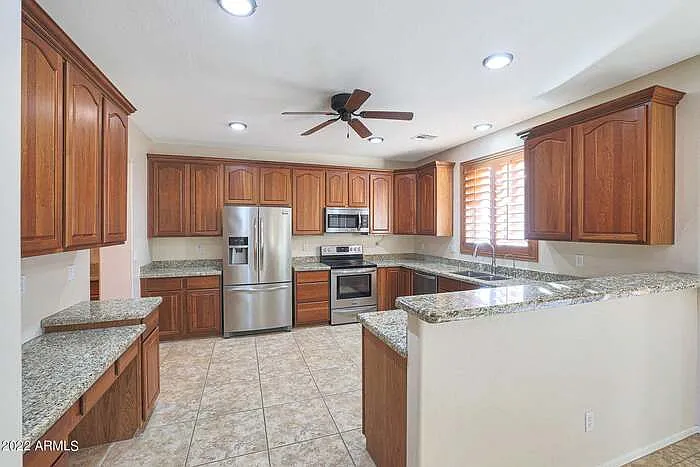7863 W Melinda Ln — Photo 5