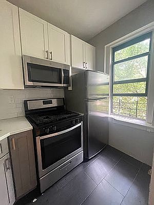 4th image of 55 Winthrop St APT 4K