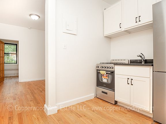 2nd image of 405 E 87th St APT 5D