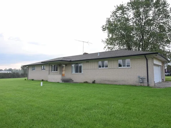 9995 Springborn Rd, Casco, MI 48064