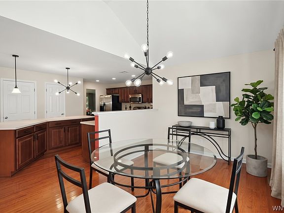 5th image of 62 Morris Cres