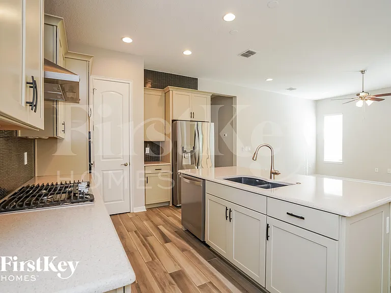 16984 Tradewind Point — Photo 7