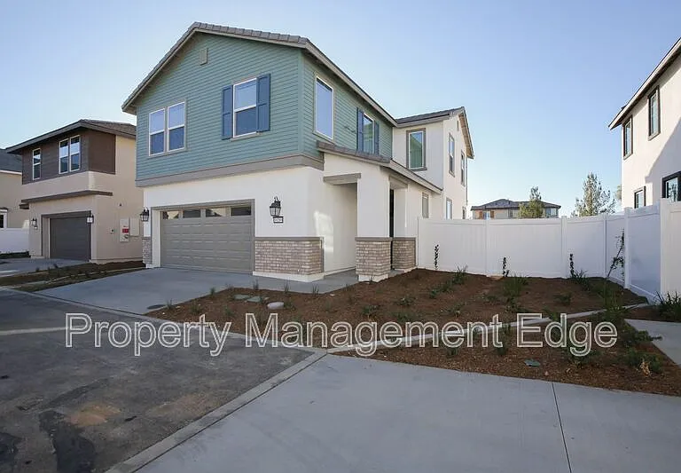 30289 Adrift Ln — Photo 2