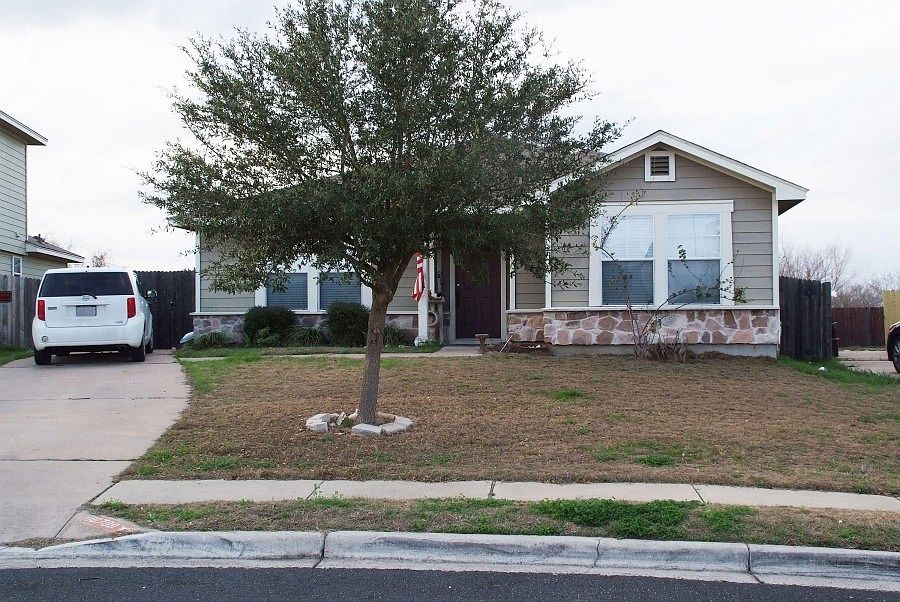 1st image of 18709 Great Falls Dr