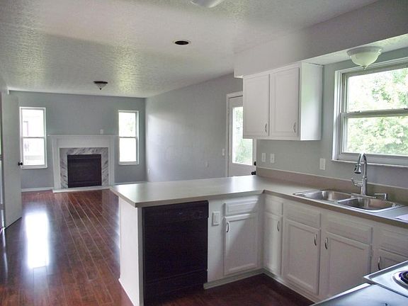 3rd image of 2569 Anderley Ct