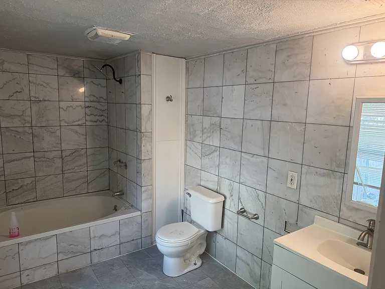 3300 Purington Ave — Photo 6