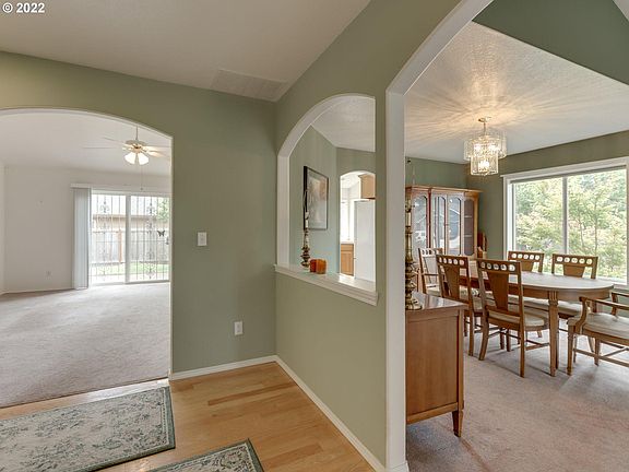 3rd image of 13266 Squire Dr