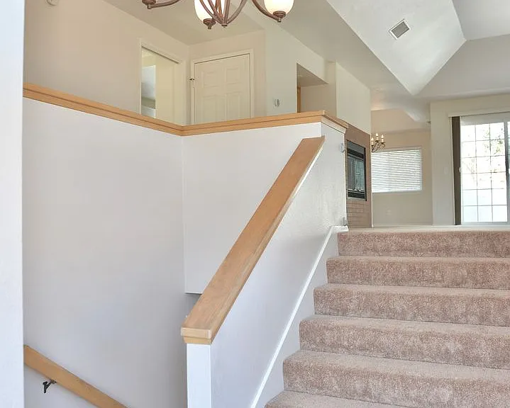37 Port Royale Rd — Photo 3