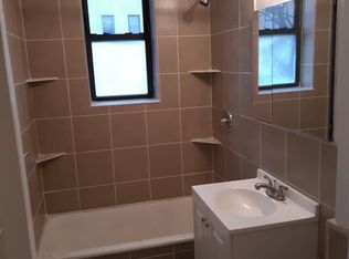 2415 28th St APT 3A, Astoria, NY 11102