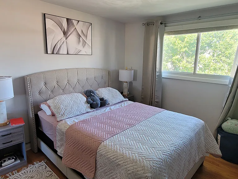 445 E Lincoln St — Photo 21