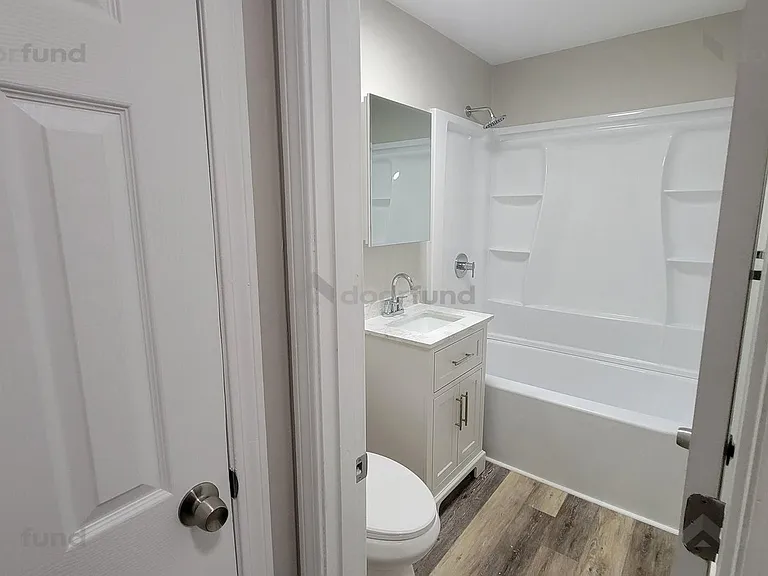 208 Columbus St #7 — Photo 9