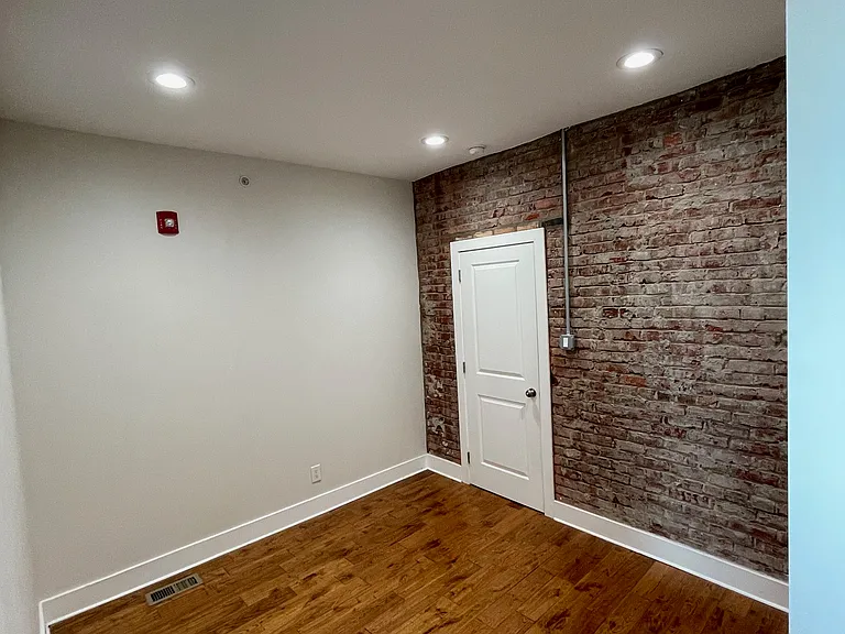1420 E Susquehanna Ave #A — Photo 7