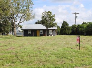 4131 Cottonwood St, Sealy, TX 77474