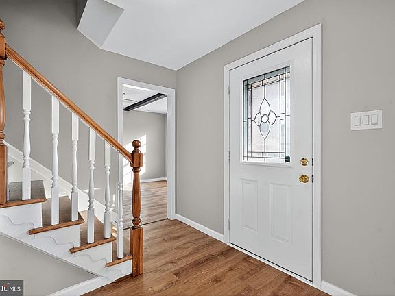 2nd image of 14 Benner Rd