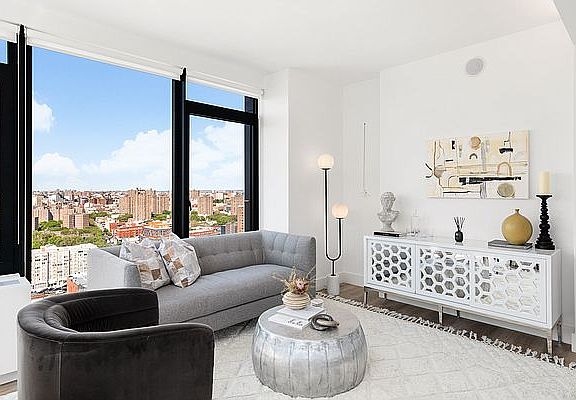 2nd image of 228 E 135th St Penthouse B5