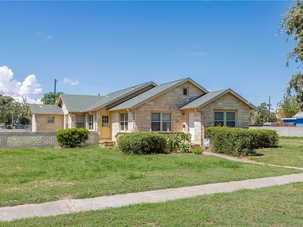 126 N Whitney St, Aransas Pass, TX 78336