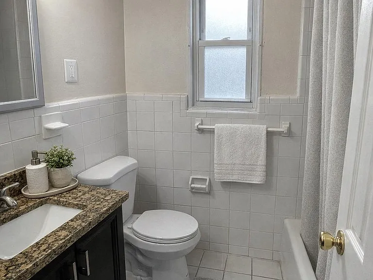 500 17th St NE #6 — Photo 9