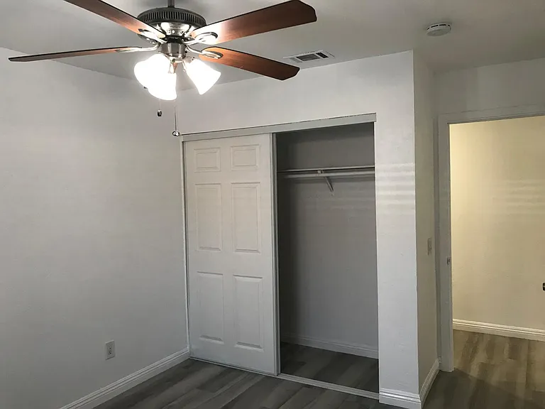865 Denise Ave — Photo 12