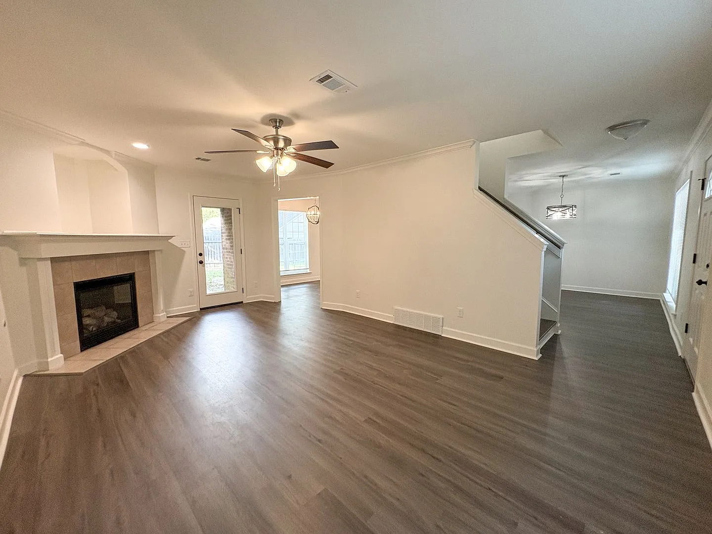 4 Bedroom, 2.5 Bathroom Near Whitten And Macon Rd / Recently Renovated — Photo 3