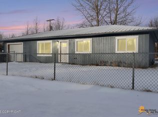 810 W Edinborough Dr, Palmer, AK 99645