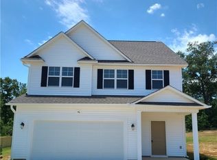 46 Sugarberry Pl, Spring Lake, NC 28390
