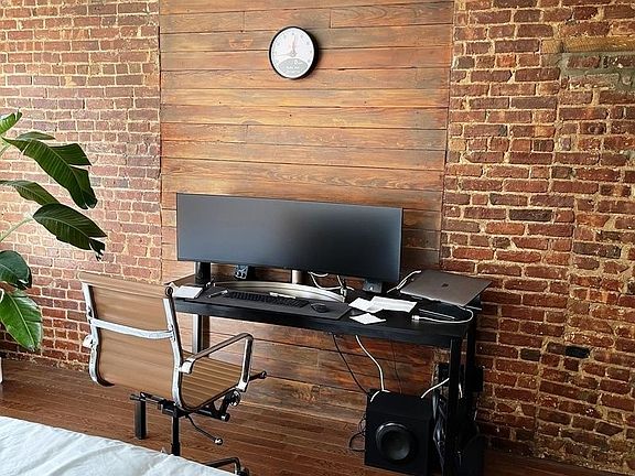 2nd image of 91 Greenpoint Ave APT 5