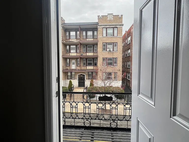 38 Winans St #7 — Photo 10