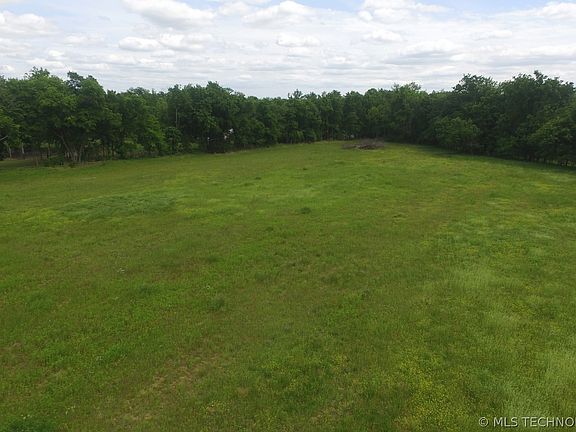 2nd image of 18280 E 610th Rd