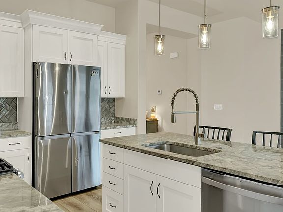 3rd image of 5050 N Cambridge Way